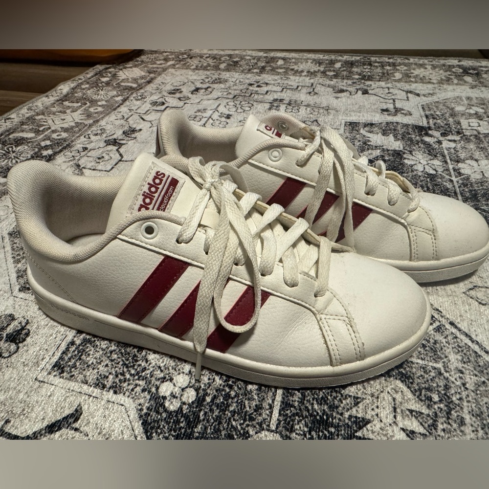 Adidas Cloudfoam Advantage Women's Size 7.5 Sneakers Shoes White/Burgundy AC7736